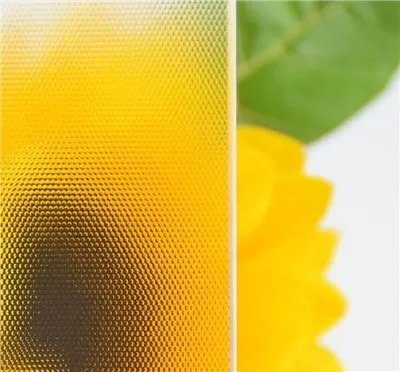 Sticlă solară cu model redus de fier pentru module pv din sticlă dublă